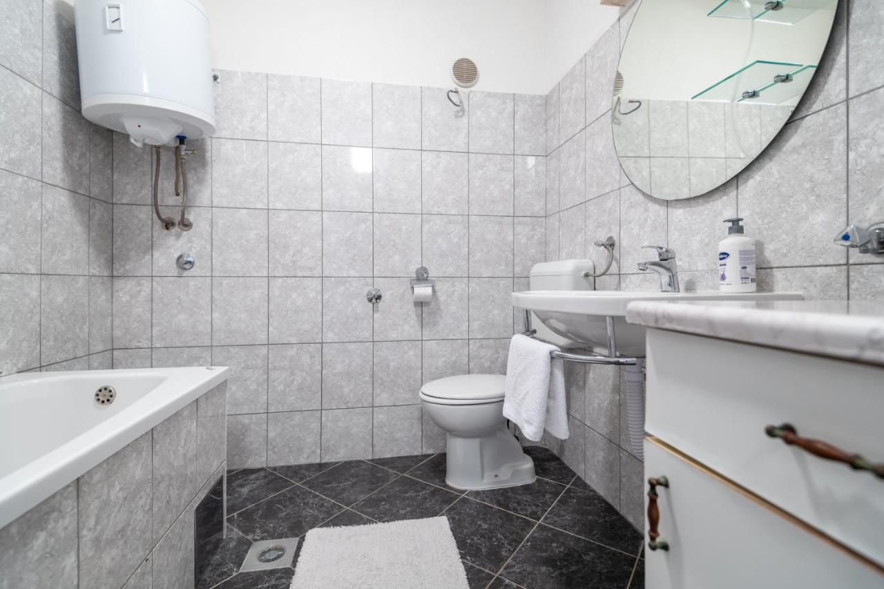 Apartman Vito Neum Exterior foto